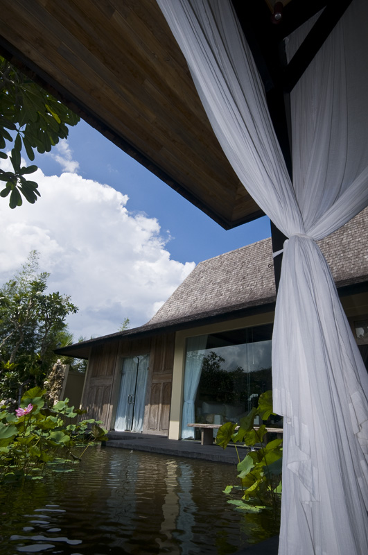 Bali 峇里 - 烏魯瓦圖 Uluwatu - lotus pool behind master house