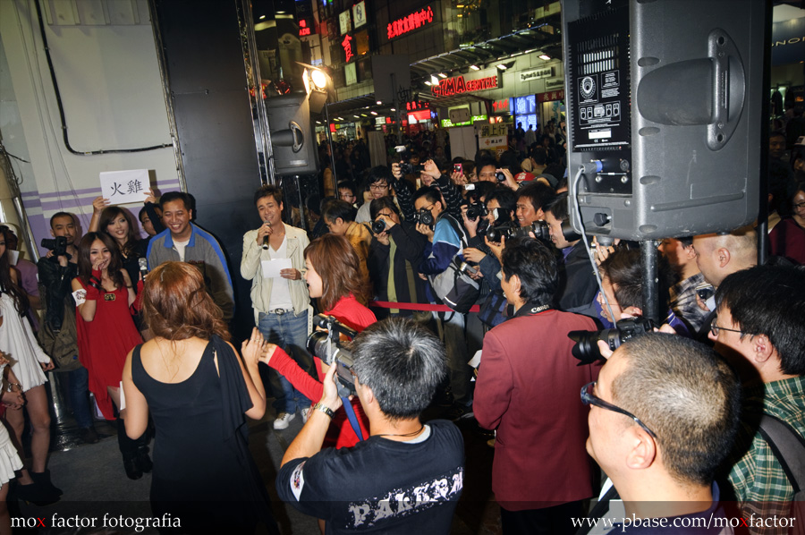 Hong Kong 香港 - 12緣姬 - the crowd