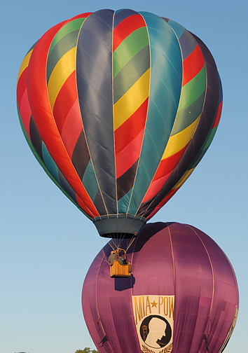 Floating By_3302.jpg