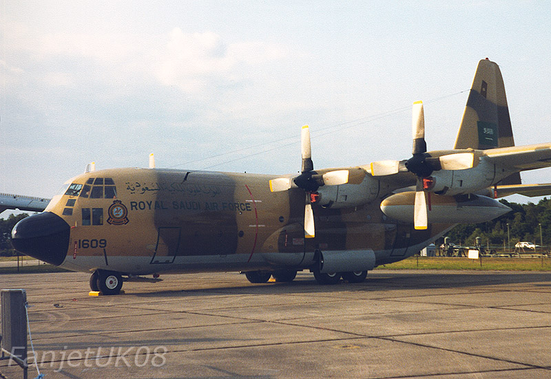 Lockheed C-130E  1609  Royal Saudi AF
