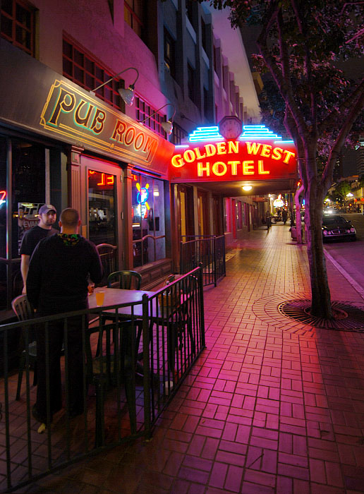 Golden West Hotel and Pub