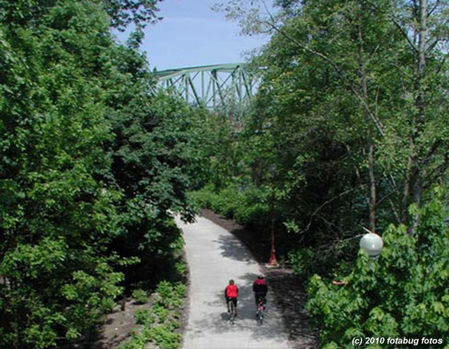 Eugene Bike Path by Ferry Street Bridge