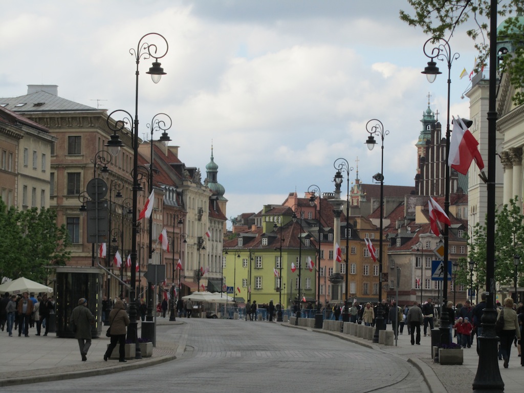 on Krakowskie Przedmiescie, heading toward Stare Miasto