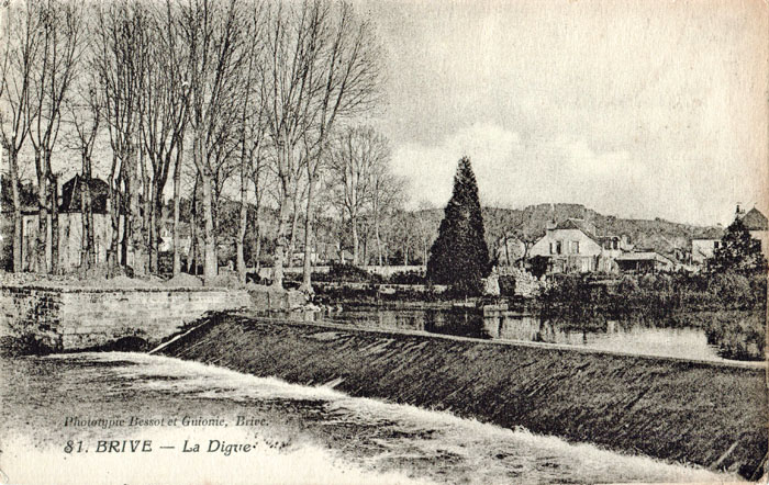 81. BRIVE - La Digue