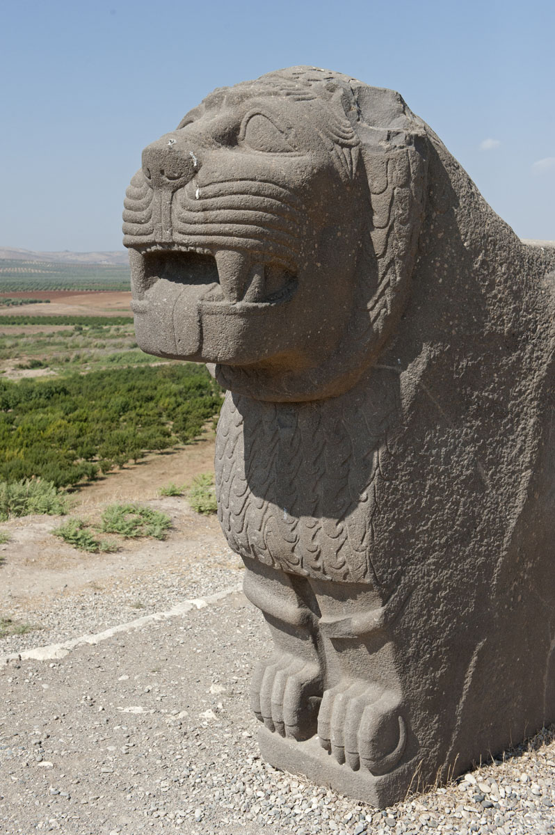Ain Dara temple lion 0514.jpg