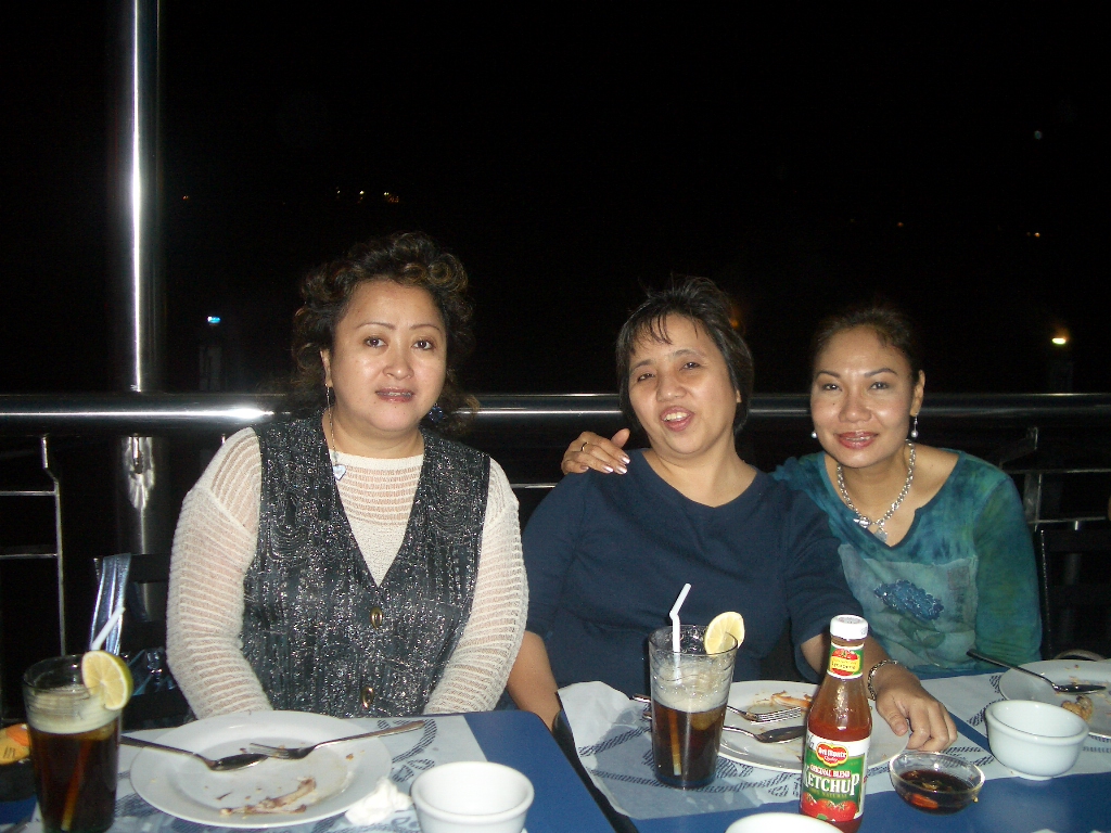 Ces, Glo and Judith