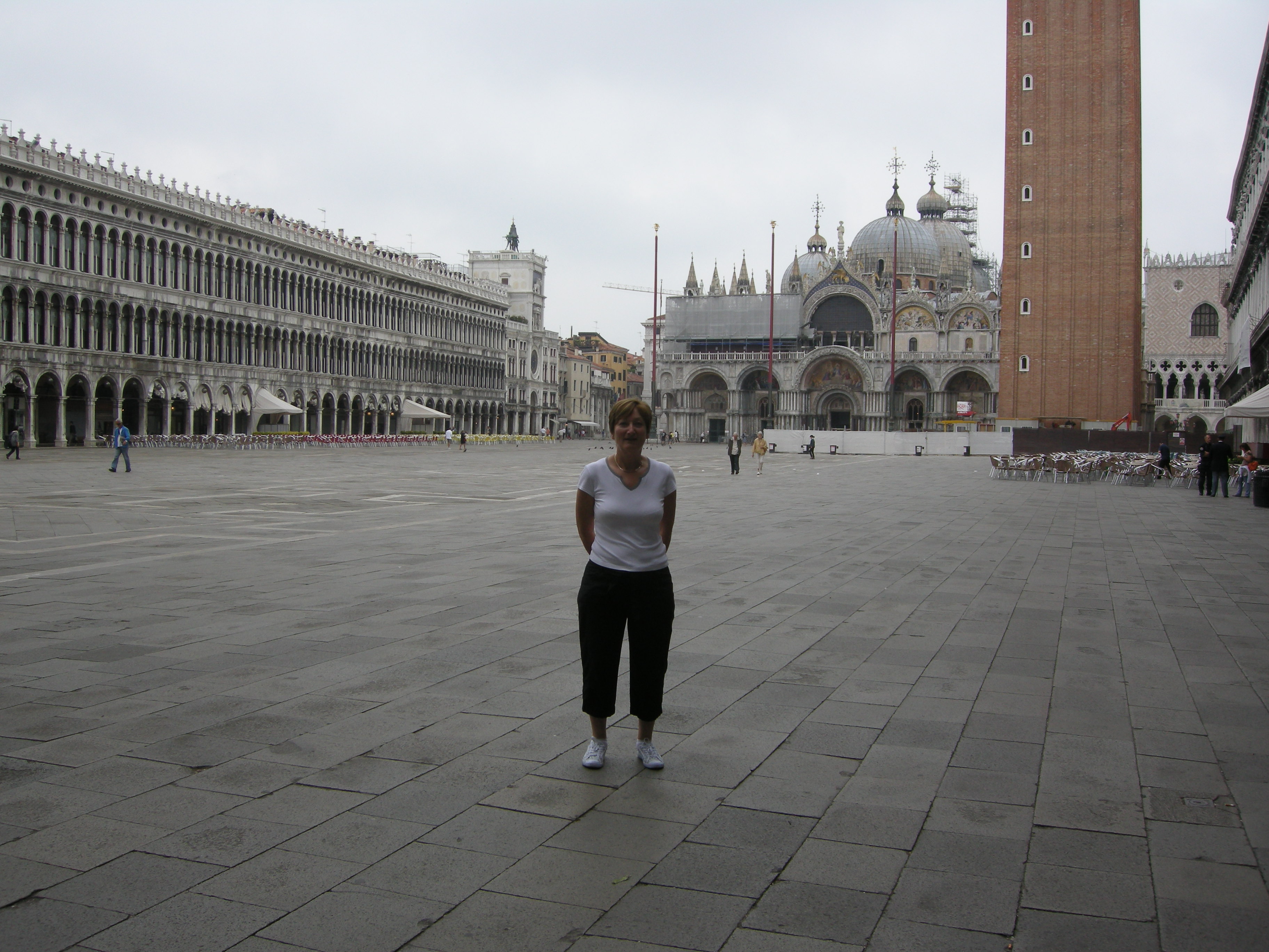 DSCN1569.JPG   Early morning in St Marks Square
