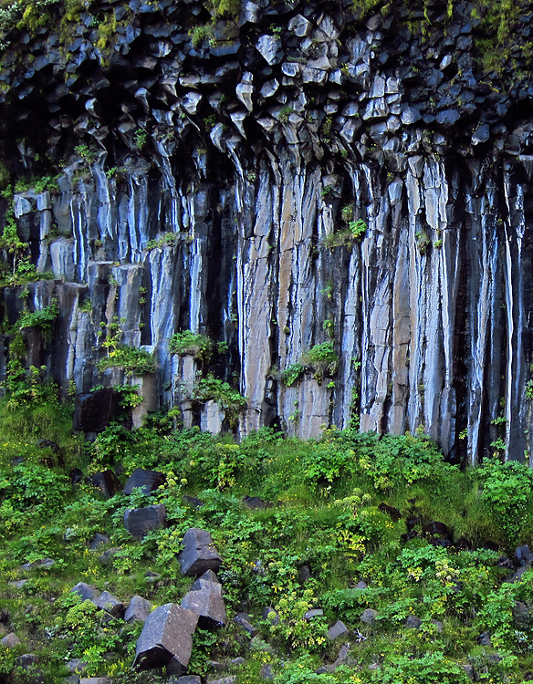 Near Svartifoss