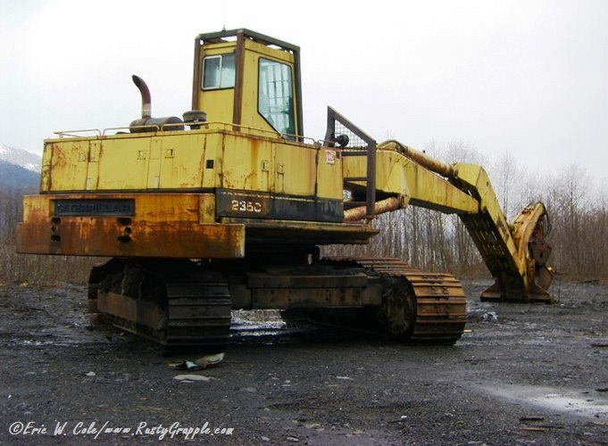Cat 235C Logger