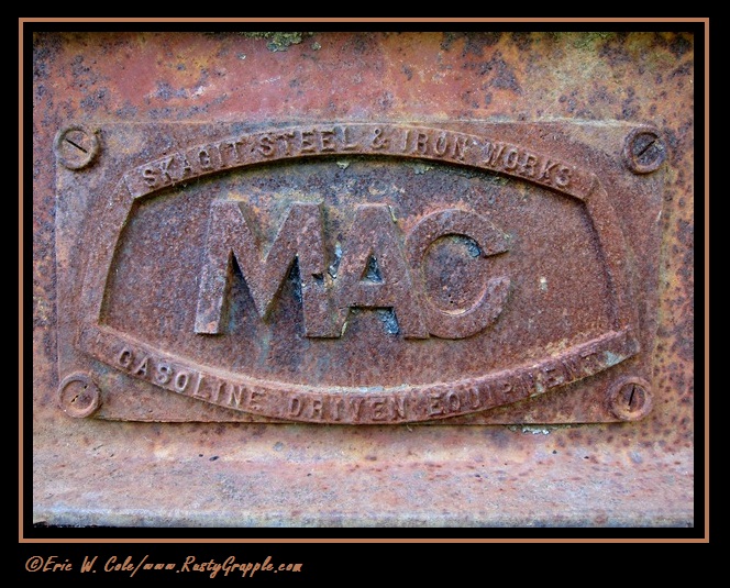 M.A.C. Logo Plate