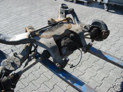 Semi trailing arm suspension