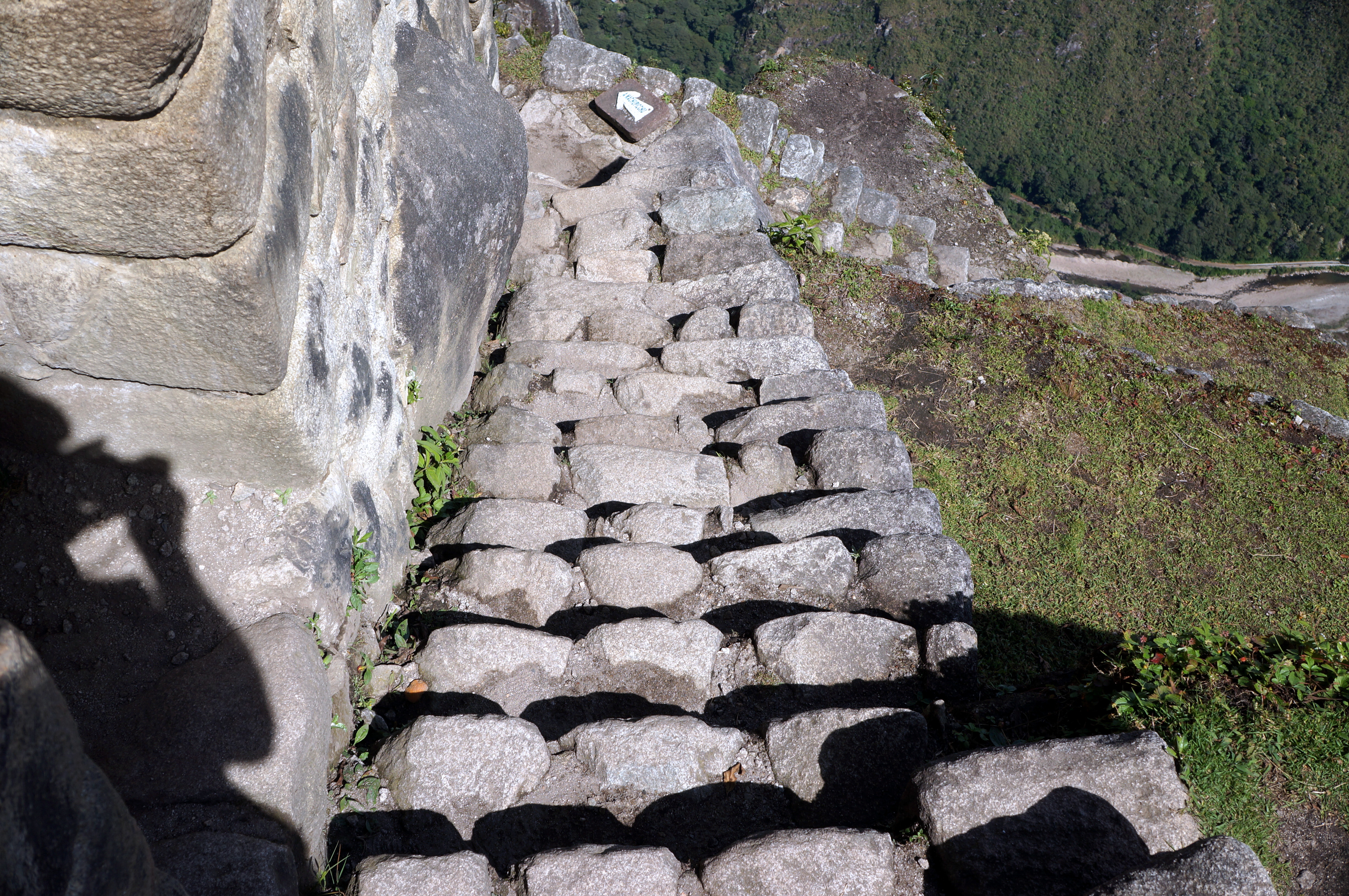 Waynapicchu-trail down