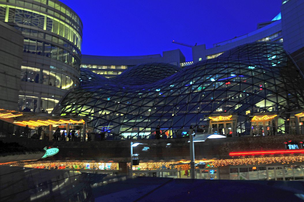 WARSZAWA  by night