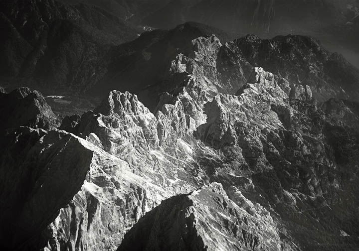DSC_7683BW.jpg