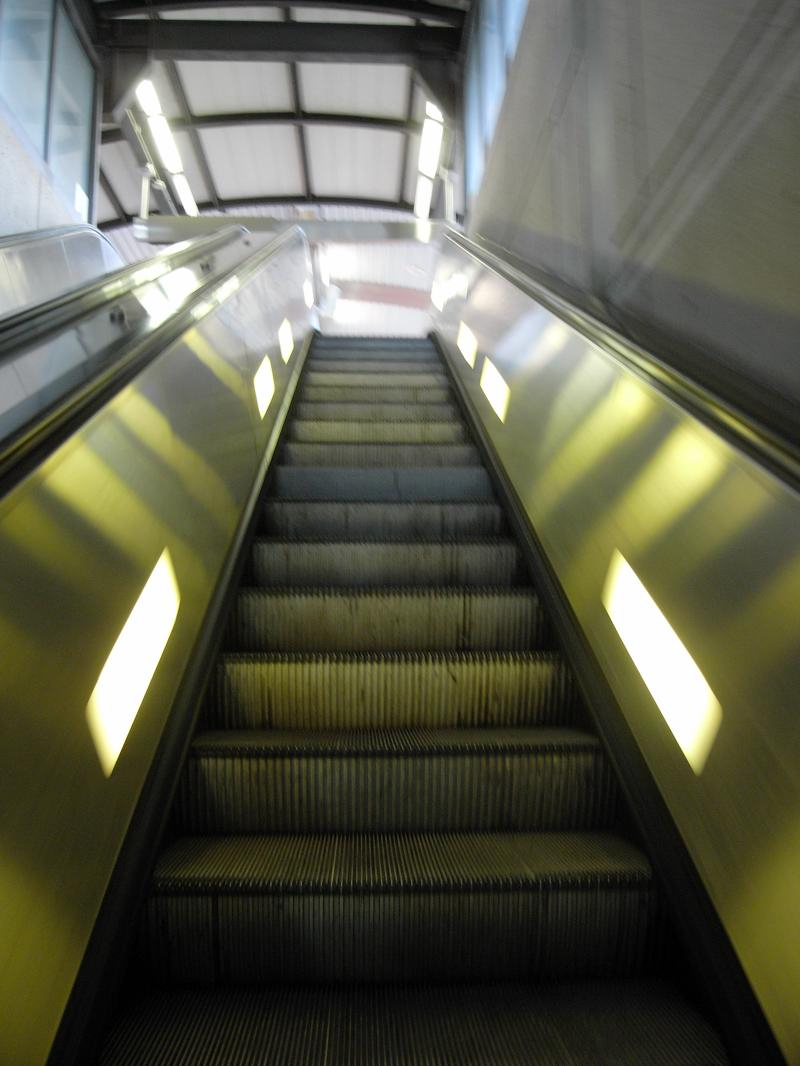 pbase Metro R1012485_2.jpg
