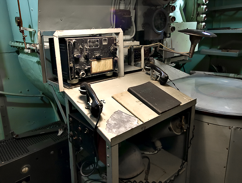 Command desk