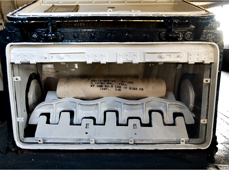 Powder bag transfer box