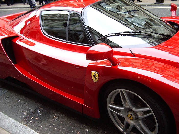 Ferrari, Bond St