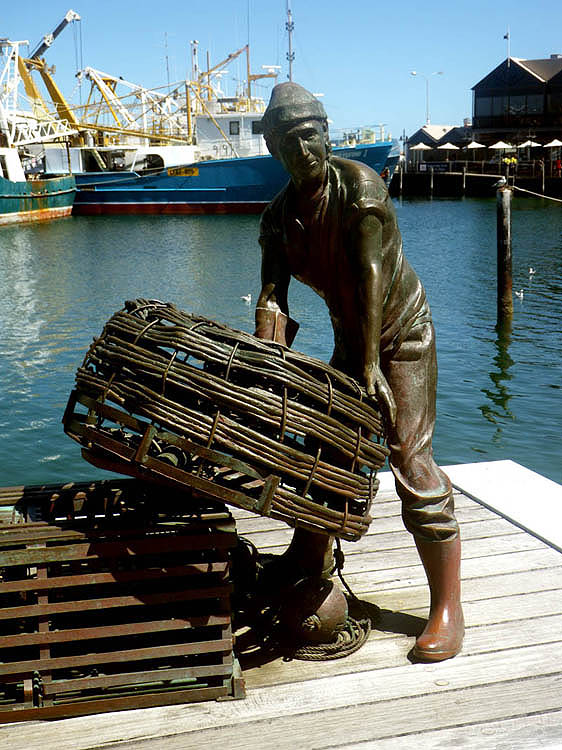  Sculpture at Fremantle Wharf