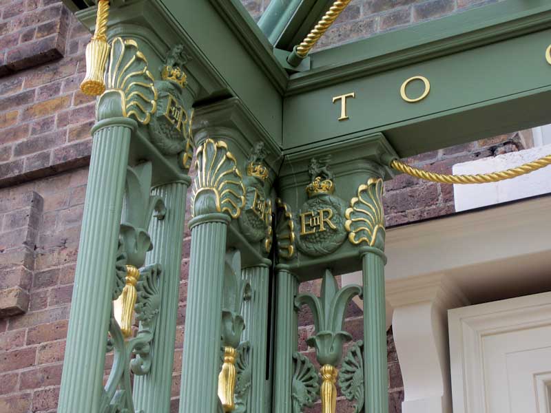 Kensington Palace entrance detail