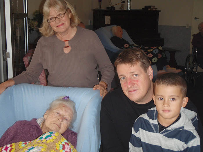 4 Generations, April. 2008