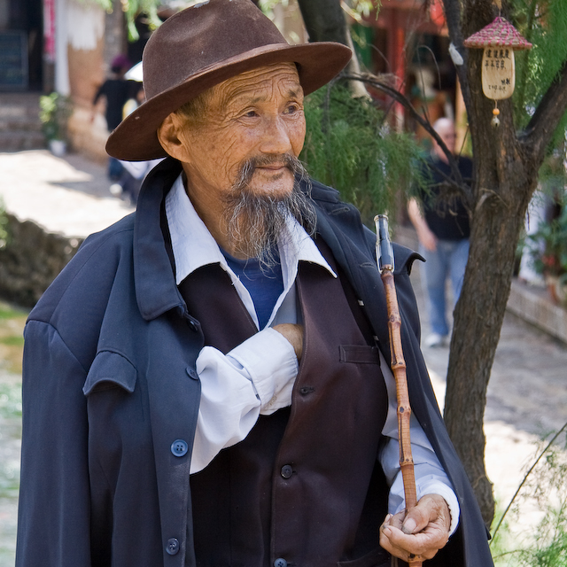 Naxi man 