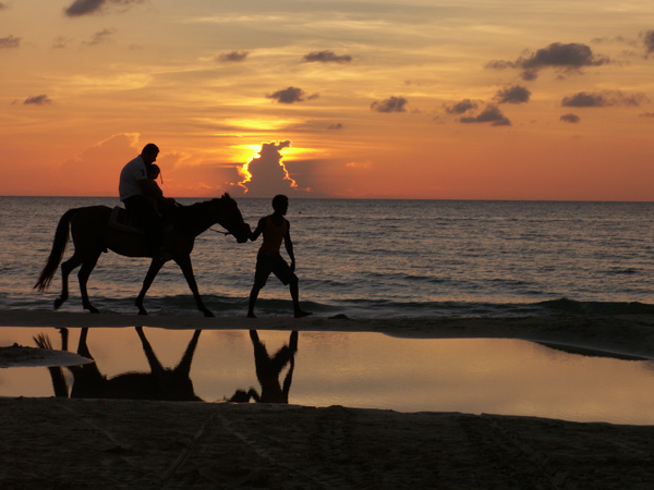 FATHER-+-DAUGHTER-SUNSET-RI.jpg