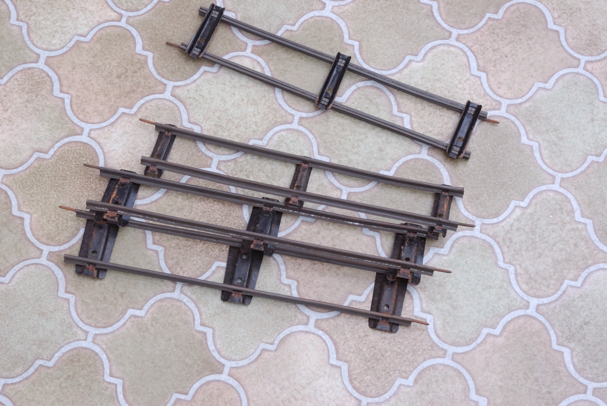 Hornby Banked Straights?