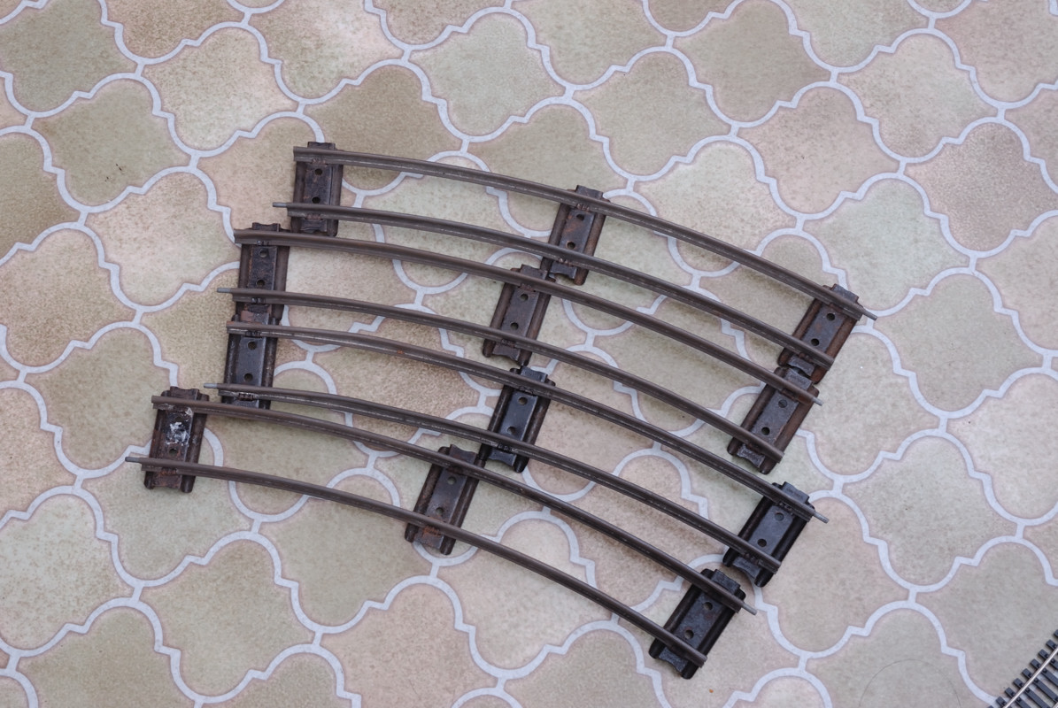 Hornby 2nd Radius Curves