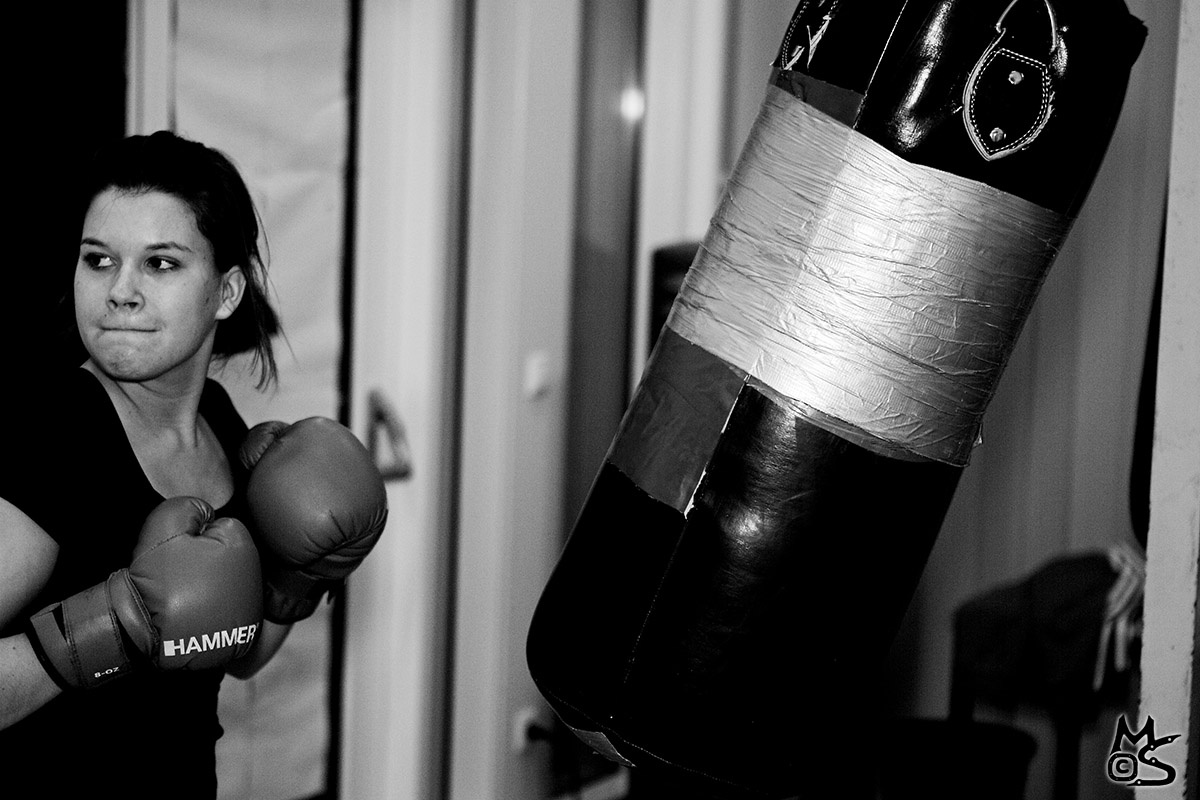 boxing girl