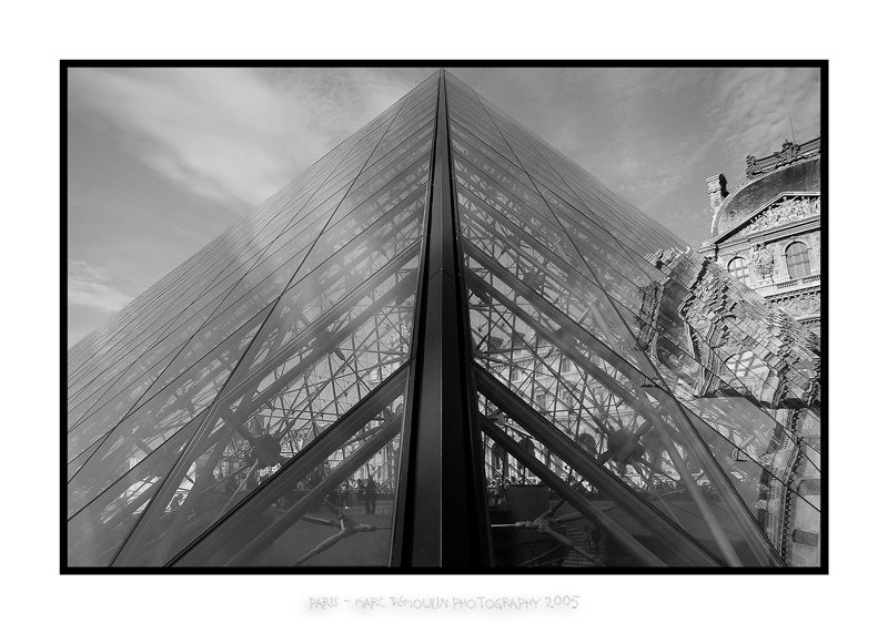 Louvre pyramid 1