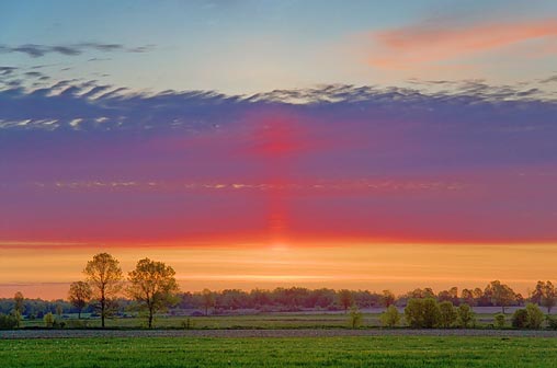 Red Sunrise Pillar 20090526