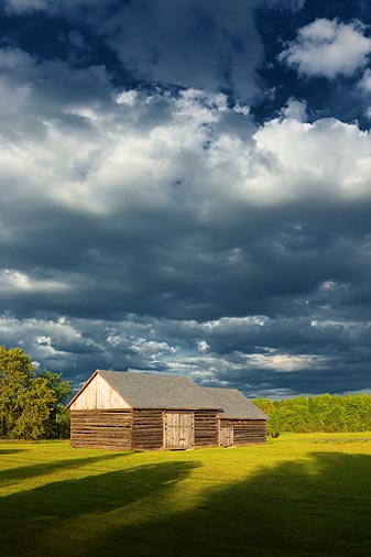 Log Barn 00077