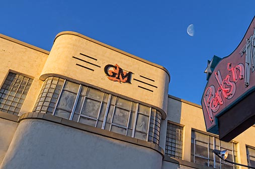 GM Building 06180-1
