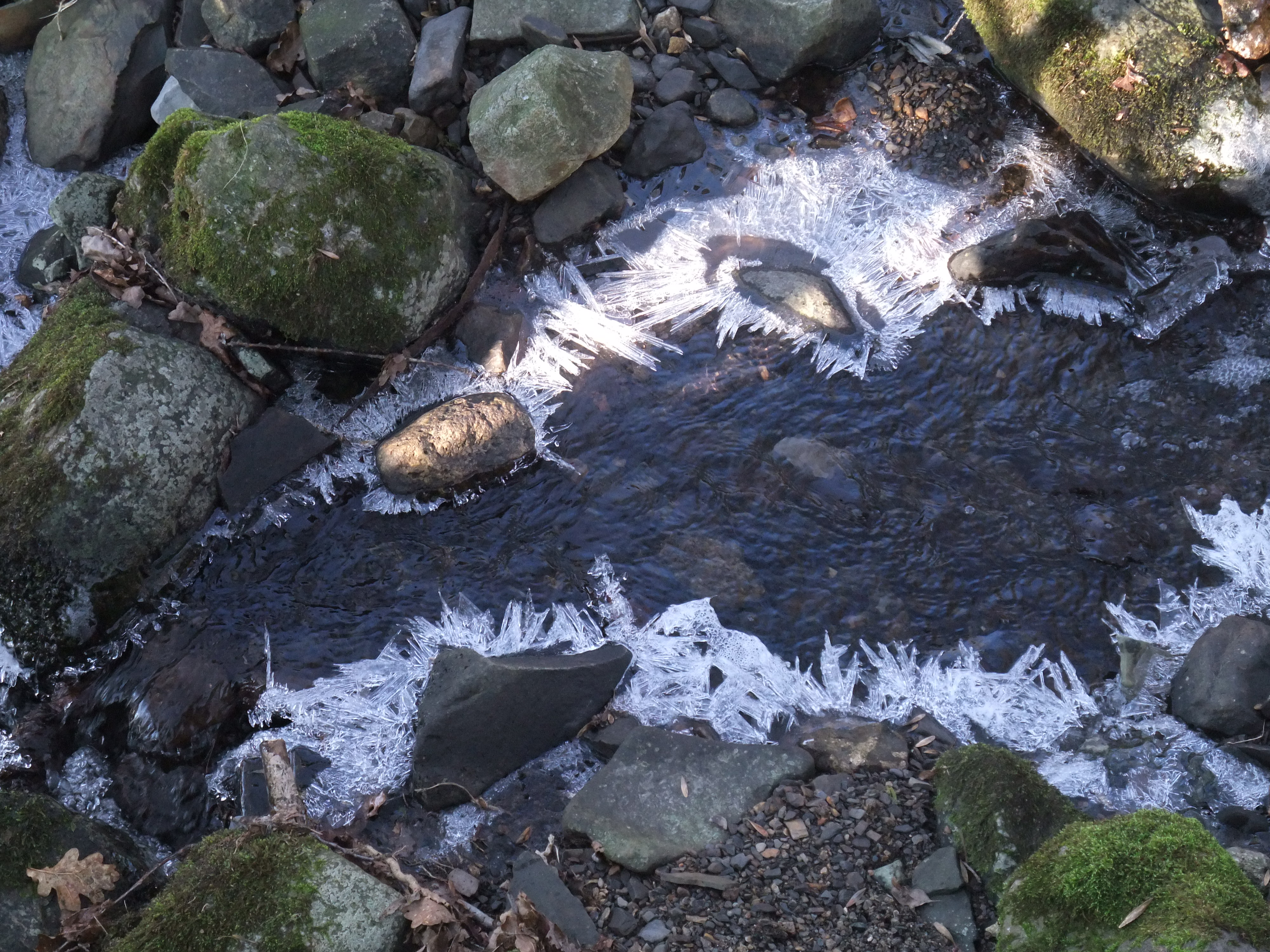 Ice fringes