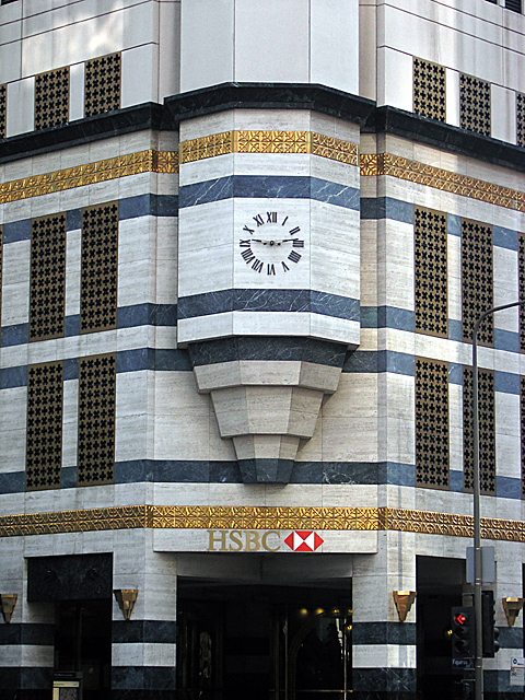 13_hsbc_clock.jpg