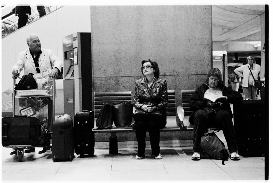 Lifes Baggage, Paris CDG 2008