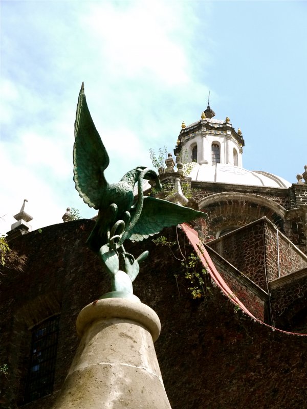 AGUILA IMPERIAL