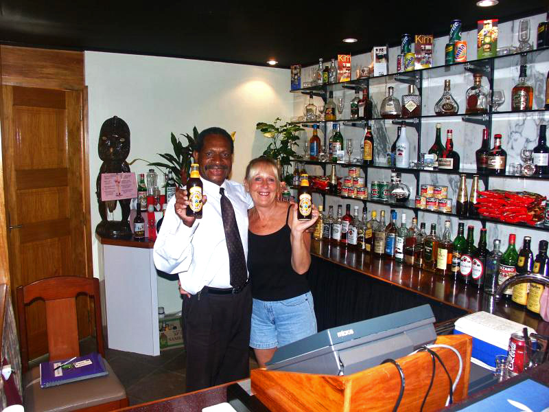 Kani and Rene at the Airways Hotel Port Moresby PNG