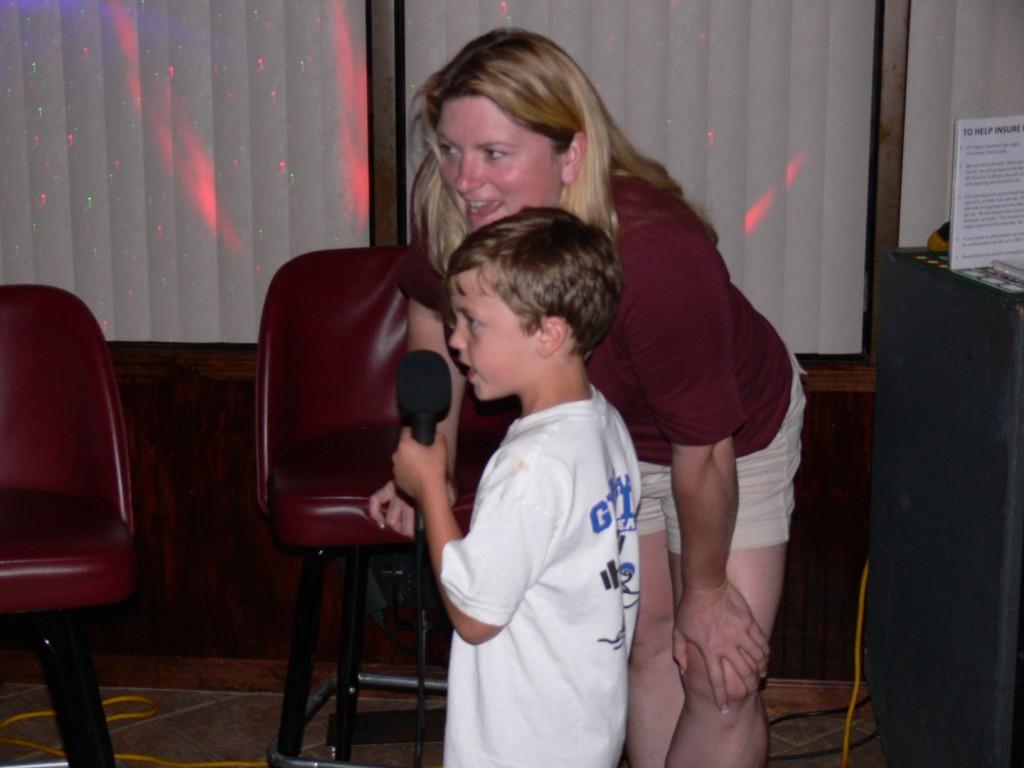 karaoke 035 [1024x768].JPG