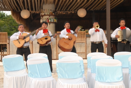 Mariachis, Photo by Cecilia Dumas