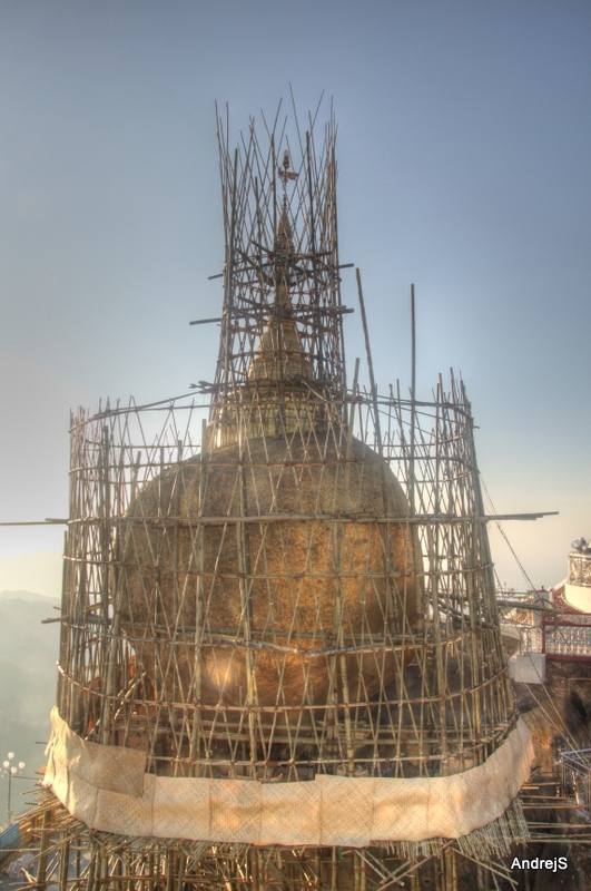 Kyaiktiyo Pagoda in reconstruction