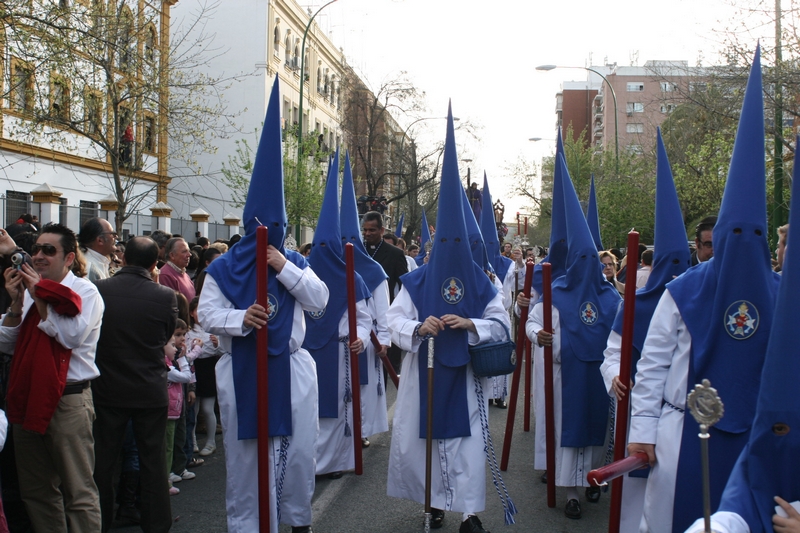 240_0308_VIERNES_DOLORES_2010.JPG