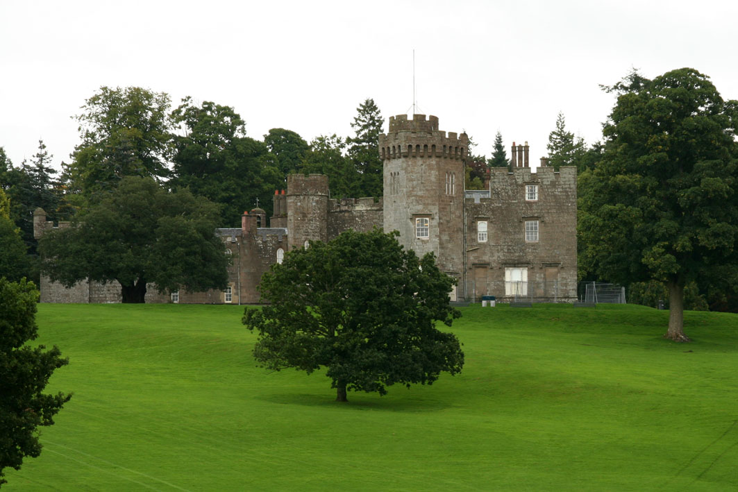 Balloch Castle