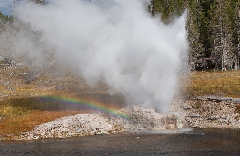 Riverside Geyser & Rainbow