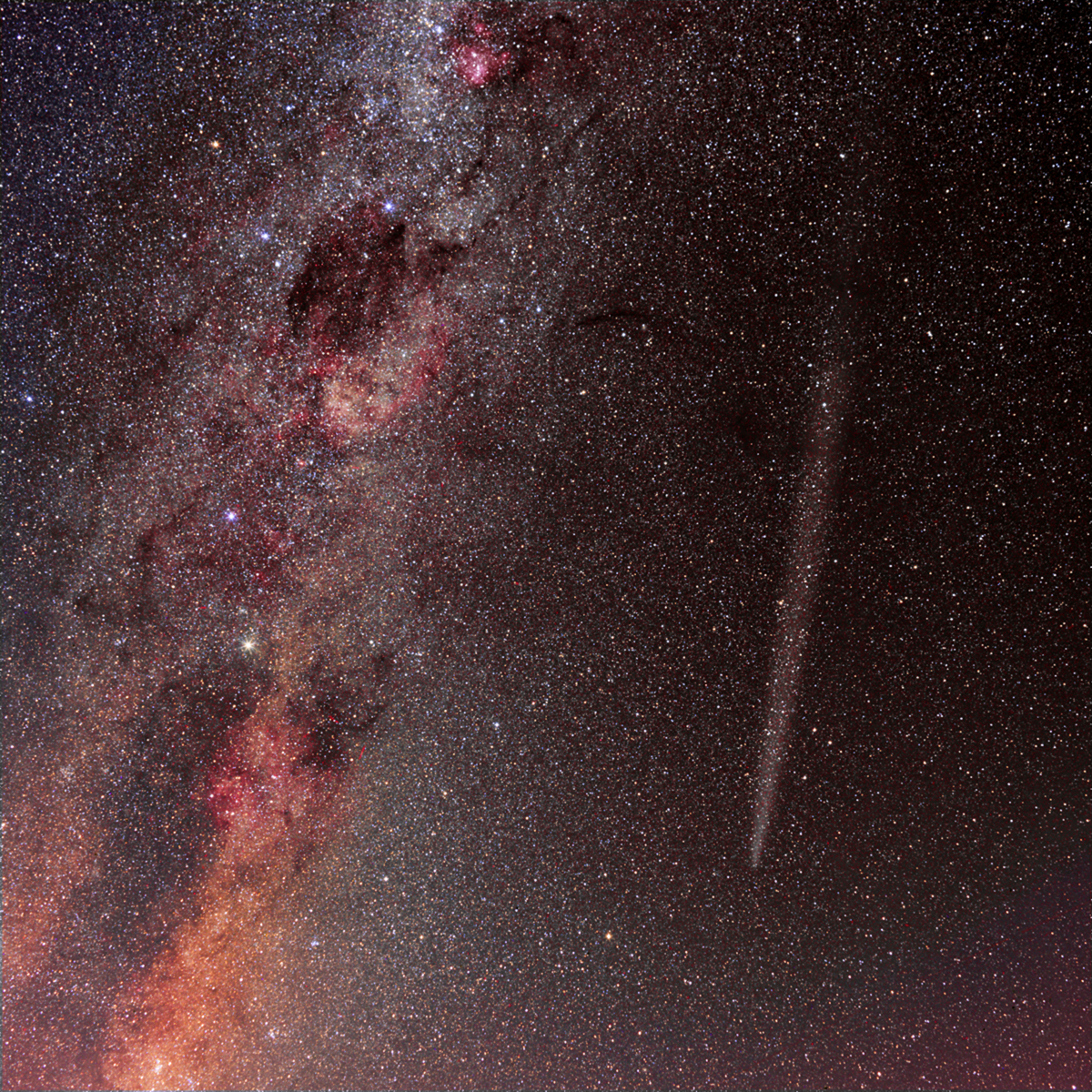 Comet Lovejoy 55mm Pentax F5.6   HaLRGB 5 15 6 6 6