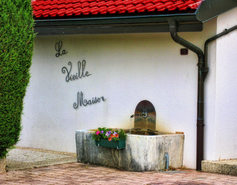 La Vieille Maison ( The Old House)
