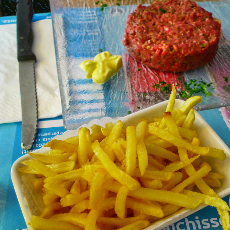 Perfect home made  fries and augh...steak tartare!