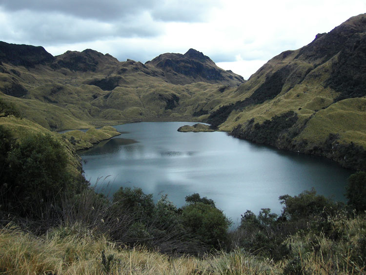 Conebill Lake (Ecuador)