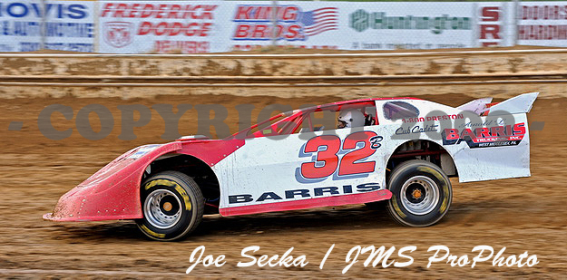 32b-SS-JS-0366-05-23-09.jpg